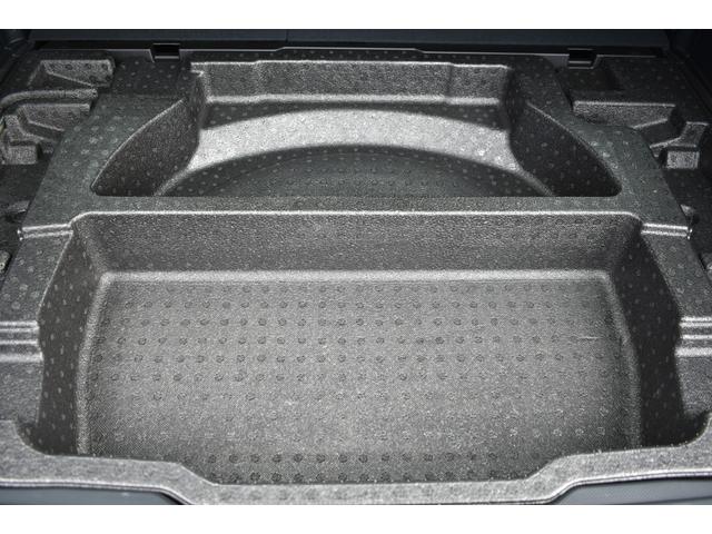 フォレスター Ｐｒｅｍｉｕｍ　ＥｙｅＳｉｇｈｔ搭載車　　サンルーフ　パナＳＤナビ　フルセグ　ルーフレール　ドラレコ　パワーシート　シートヒーター　パワーリヤゲート（31枚目）