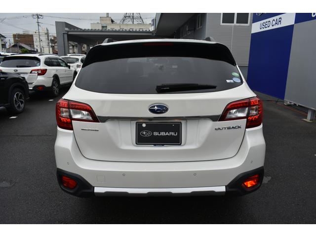 レガシィアウトバック Ｌｉｍｉｔｅｄ　ＥｙｅＳｉｇｈｔ搭載車　ＤＯＰダイヤトーンビルトインナビ　ＥＴＣ２．０　リヤビューカメラ　アイサイトセイフティプラス　パワーリヤゲート　全席シートヒーター（5枚目）