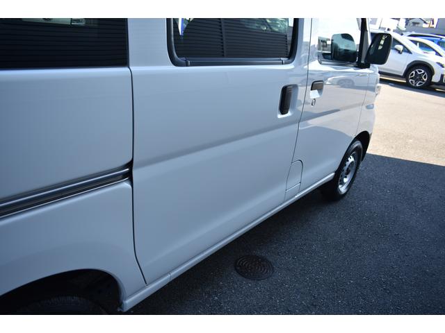 サンバーバン トランスポーター　スマートアシスト　元社用車（37枚目）