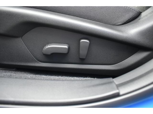 クロストレック プレミアムS:HEV EX  元試乗車  ナビ機能付き ヘッドランプガーニッシュ テールランプガーニッシュ LEDアクセサリーライナー ドアアンダーガーニッシュ(11枚目)