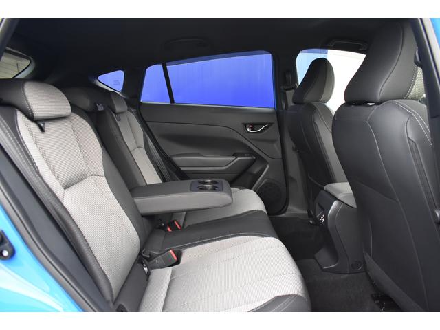 クロストレック プレミアムS:HEV EX  元試乗車  ナビ機能付き ヘッドランプガーニッシュ テールランプガーニッシュ LEDアクセサリーライナー ドアアンダーガーニッシュ(12枚目)