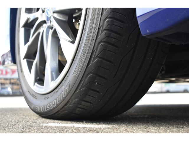 左フロントタイヤ