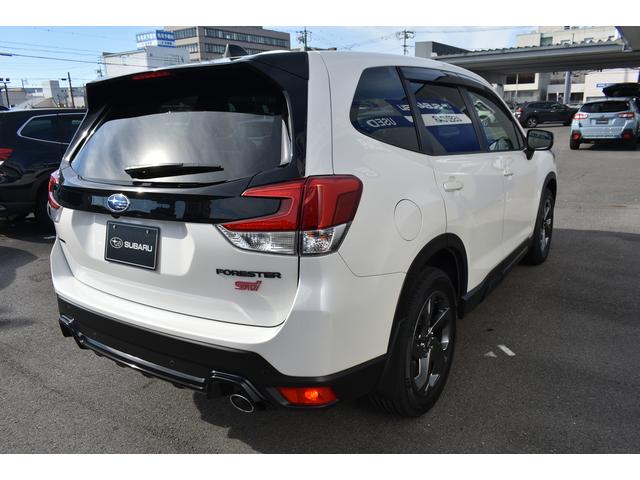 フォレスター STIスポーツ(2枚目)