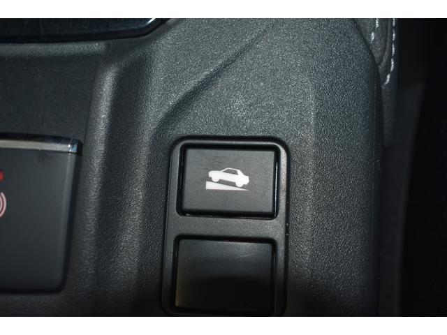 �q���z�[���h�X�C�b�`�@�@�n�m�ɂ�����Ԃŏ���ŃN���}���Ԃ������ۂ͎����I�Ƀp�[�L���O�u���[�L���쓮�B�⓹�ł̃h���C�o�[�̕��S���y�����܂��B