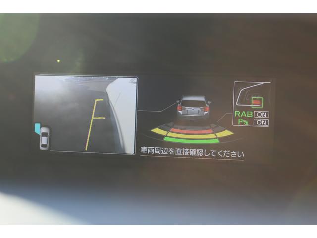 ��ގ��u���[�L�A�V�X�g�@��ގ��ɏՓ˂̉\��������ꍇ�́A�i�K�I�ɒ��ӂ����N���Ă���܂��B��𑀍삪�Ȃ��ꍇ�͏o�͂ƃu���[�L�̐���ɂ��A�Փˉ���A�܂��͔�Q���y�����Ă���܂�