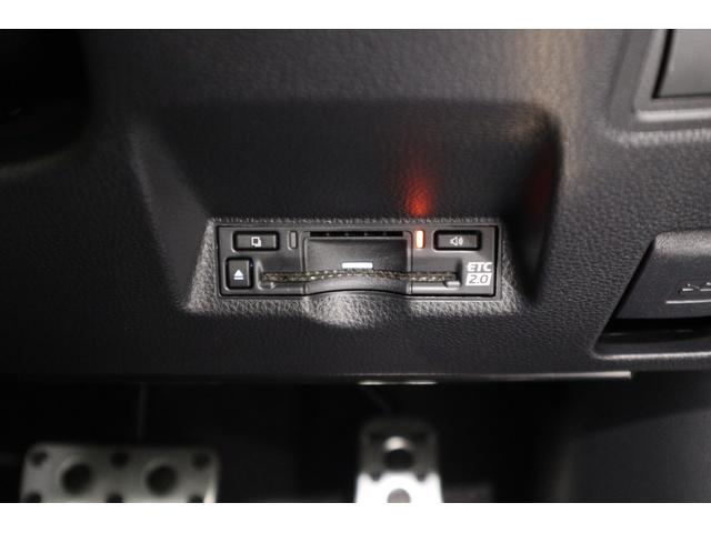 ヤリスクロス ハイブリッド　ＧＲスポーツ　純正ディスプレイオーディオ　フルセグＴＶ　ＵＳＢ・Ｂｌｕｅｔｏｏｔｈ接続　衝突被害軽減ブレーキ　ＬＥＤヘッドランプ　ＥＴＣ　全周囲カメラ　スマートキー　クルーズコントロール　パワーバックドア（16枚目）