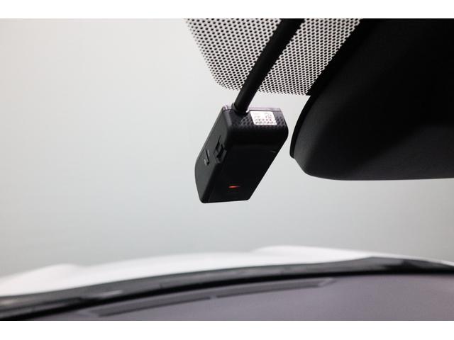 ヤリスクロス ハイブリッド　ＧＲスポーツ　純正ディスプレイオーディオ　フルセグＴＶ　ＵＳＢ・Ｂｌｕｅｔｏｏｔｈ接続　衝突被害軽減ブレーキ　ＬＥＤヘッドランプ　ＥＴＣ　全周囲カメラ　スマートキー　クルーズコントロール　パワーバックドア（30枚目）