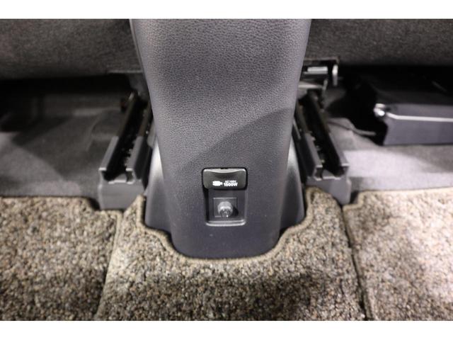 アクア Ｚ　ラフィネ　純正ディスプレイオーディオ（ナビ付）ＵＳＢ・Ｂｌｕｅｔｏｏｔｈ　衝突被害軽減ブレーキ　ＬＥＤヘッドランプ　ＥＴＣ　全周囲カメラ　スマートキー　クルーズコントロール　クリアランスソナー　ＡＣ１００Ｖ給電（21枚目）