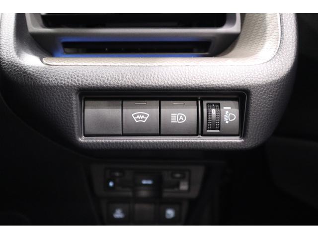 プリウス Ｇ　純正ディスプレイオーディオ（ナビ付）ＵＳＢ・Ｂｌｕｅｔｏｏｔｈ接続　衝突被害軽減ブレーキ　ＬＥＤヘッドランプ　ＥＴＣ　全周囲カメラ　スマートキー　クルーズコントロール　ＡＣ１００Ｖ給電　寒冷地仕様（30枚目）