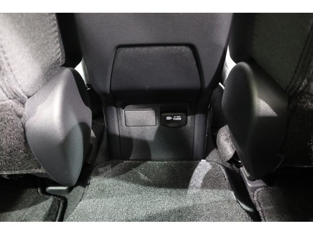 プリウス Ｇ　純正ディスプレイオーディオ（ナビ付）ＵＳＢ・Ｂｌｕｅｔｏｏｔｈ接続　衝突被害軽減ブレーキ　ＬＥＤヘッドランプ　ＥＴＣ　全周囲カメラ　スマートキー　クルーズコントロール　ＡＣ１００Ｖ給電　寒冷地仕様（32枚目）