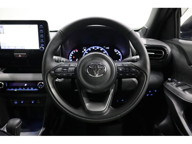 ヤリスクロス Ｚ　純正ディスプレイオーディオ（ナビ付）ＵＳＢ・Ｂｌｕｅｔｏｏｔｈ　衝突被害軽減ブレーキ　ＬＥＤヘッドランプ　ＥＴＣ　全周囲カメラ　スマートキー　クルーズコントロール　クリアランスソナー　シートヒーター（14枚目）