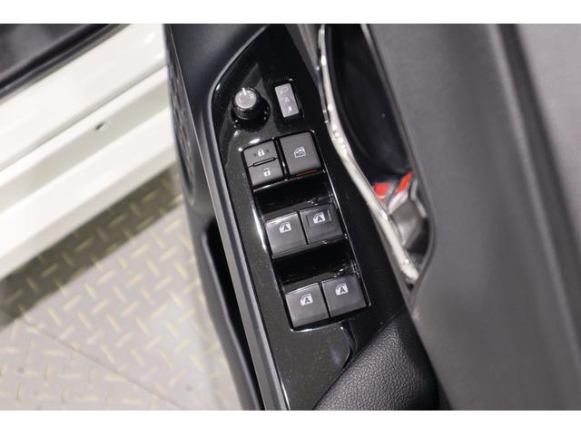 プリウス Ｓセーフティプラス　純正ＳＤナビ　フルセグＴＶ　ＣＤ　ＳＤ　ＤＶＤ再生　Ｂｌｕｅｔｏｏｔｈ接続　衝突被害軽減ブレーキ　ＬＥＤヘッドランプ　ＥＴＣ　バックモニター　スマートキー　クルーズコントロール　パーキングアシスト（14枚目）