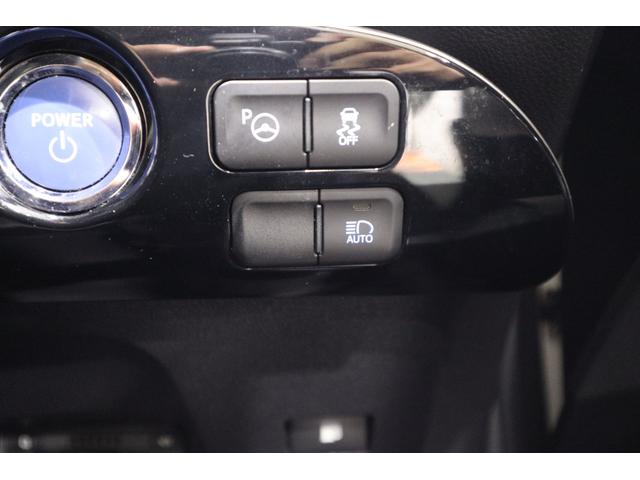 プリウス Ｓセーフティプラス　純正ＳＤナビ　フルセグＴＶ　ＣＤ　ＳＤ　ＤＶＤ再生　Ｂｌｕｅｔｏｏｔｈ接続　衝突被害軽減ブレーキ　ＬＥＤヘッドランプ　ＥＴＣ　バックモニター　スマートキー　クルーズコントロール　パーキングアシスト（26枚目）