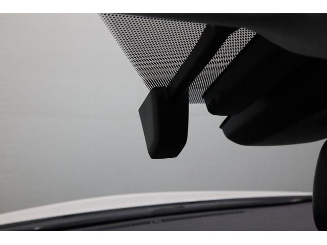 プリウス Ｓセーフティプラス　純正ＳＤナビ　フルセグＴＶ　ＣＤ　ＳＤ　ＤＶＤ再生　Ｂｌｕｅｔｏｏｔｈ接続　衝突被害軽減ブレーキ　ＬＥＤヘッドランプ　ＥＴＣ　バックモニター　スマートキー　クルーズコントロール　パーキングアシスト（28枚目）