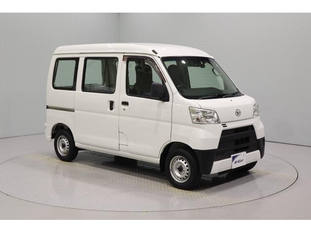 ハイゼットカーゴ スペシャルクリーンＳＡＩＩＩ　純正ＦＭ／ＡＭチューナー　衝突被害軽減ブレーキ　光軸調整機能付ハロゲンヘッドライト　マニュアルエアコン　オートマチックハイビーム　レーンキーピングアシスト　アイドリングストップ　ドライブレコーダー（3枚目）