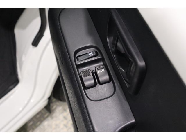 ハイゼットカーゴ スペシャルクリーンＳＡＩＩＩ　純正ＦＭ／ＡＭチューナー　衝突被害軽減ブレーキ　光軸調整機能付ハロゲンヘッドライト　マニュアルエアコン　オートマチックハイビーム　レーンキーピングアシスト　アイドリングストップ　ドライブレコーダー（14枚目）