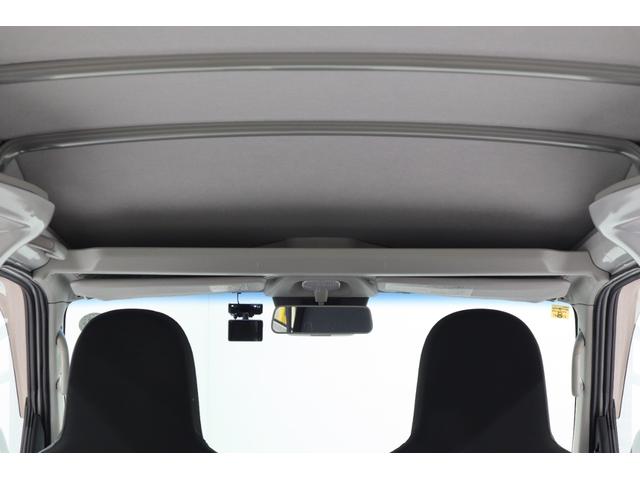 ハイゼットカーゴ スペシャルクリーンＳＡＩＩＩ　純正ＦＭ／ＡＭチューナー　衝突被害軽減ブレーキ　光軸調整機能付ハロゲンヘッドライト　マニュアルエアコン　オートマチックハイビーム　レーンキーピングアシスト　アイドリングストップ　ドライブレコーダー（19枚目）