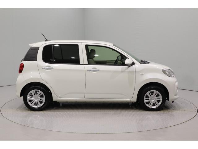 パッソ Ｘ　Ｌパッケージ　純正ＳＤナビ　ワンセグＴＶ　ＣＤ　ＳＤ　外部入力端子　Ｂｌｕｅｔｏｏｔｈ接続　衝突被害軽減ブレーキ　ＬＥＤヘッドランプ　バックガイドモニター　スマートキー　オートマチックハイビーム　クリアランスソナー（4枚目）