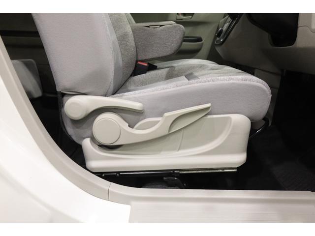 パッソ Ｘ　Ｌパッケージ　純正ＳＤナビ　ワンセグＴＶ　ＣＤ　ＳＤ　外部入力端子　Ｂｌｕｅｔｏｏｔｈ接続　衝突被害軽減ブレーキ　ＬＥＤヘッドランプ　バックガイドモニター　スマートキー　オートマチックハイビーム　クリアランスソナー（12枚目）