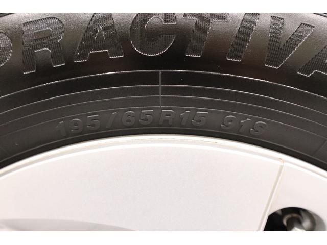 プリウス Ｓ　純正ＳＤナビ　ワンセグＴＶ　ＣＤ　ＳＤ　外部入力端子　Ｂｌｕｅｔｏｏｔｈ接続　衝突安全ボディー　ＬＥＤヘッドランプ　ＥＴＣ　スマートキー　オートエアコン　セキュリティーアラーム　デュアルエアーバック（35枚目）