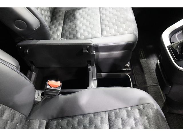ヴォクシー Ｓ－Ｚ　純正ディスプレイオーディオ　フルセグＴＶ　ＣＤ　ＤＶＤ再生　ＵＳＢ・Ｂｌｕｅｔｏｏｔｈ接続　衝突被害軽減ブレーキ　ＬＥＤヘッドランプ　ＥＴＣ　バックガイドモニター　スマートキー　クルーズコントロール（25枚目）