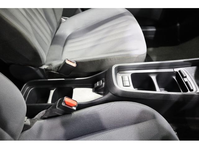 アクア Ｘ　純正ディスプレイオーディオ（ナビ付）ＵＳＢ・Ｂｌｕｅｔｏｏｔｈ接続　衝突被害軽減ブレーキ　ＬＥＤヘッドランプ　バックモニター　スマートキー　クルーズコントロール　ＡＣ１００Ｖ給電　クリアランスソナー（22枚目）