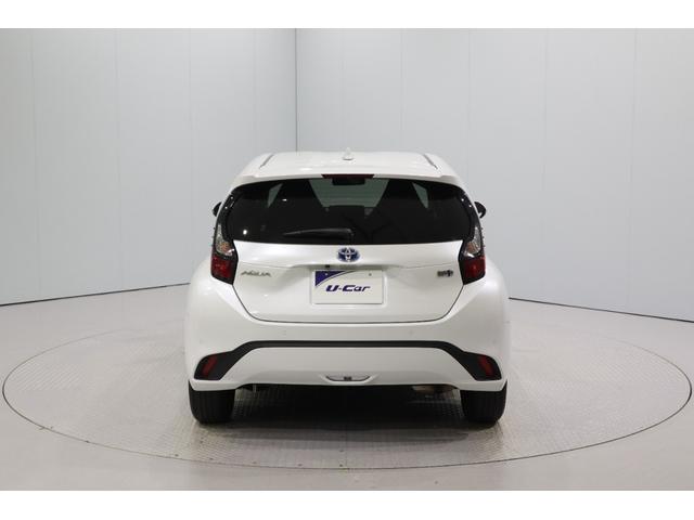 アクア Ｘ　純正ディスプレイオーディオ（ナビ付）ＵＳＢ・Ｂｌｕｅｔｏｏｔｈ接続　衝突被害軽減ブレーキ　ＬＥＤヘッドランプ　バックモニター　スマートキー　クルーズコントロール　ＡＣ１００Ｖ給電　クリアランスソナー（6枚目）