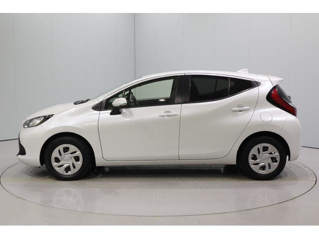 アクア Ｘ　純正ディスプレイオーディオ（ナビ付）ＵＳＢ・Ｂｌｕｅｔｏｏｔｈ接続　衝突被害軽減ブレーキ　ＬＥＤヘッドランプ　バックモニター　スマートキー　クルーズコントロール　ＡＣ１００Ｖ給電　クリアランスソナー（8枚目）