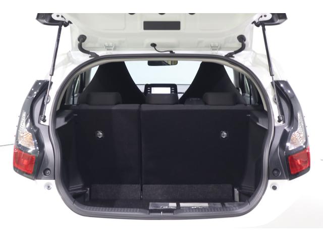 アクア Ｘ　純正ディスプレイオーディオ（ナビ付）ＵＳＢ・Ｂｌｕｅｔｏｏｔｈ接続　衝突被害軽減ブレーキ　ＬＥＤヘッドランプ　バックモニター　スマートキー　クルーズコントロール　ＡＣ１００Ｖ給電　クリアランスソナー（9枚目）