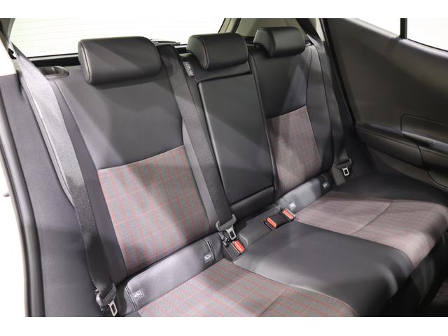 アクア Ｚ　純正ディスプレイオーディオ（ナビ付）ＵＳＢ・Ｂｌｕｅｔｏｏｔｈ接続　衝突被害軽減ブレーキ　ＬＥＤヘッドランプ　ＥＴＣ　全周囲カメラ　スマートキー　クルーズコントロール　ＡＣ１００Ｖ給電　シートヒーター（10枚目）