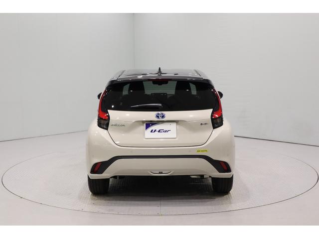 アクア Ｚ　ラフィネ　純正ディスプレイオーディオ（ナビ付）ＵＳＢ・Ｂｌｕｅｔｏｏｔｈ接続　衝突被害軽減ブレーキ　ＬＥＤヘッドランプ　全周囲カメラ　スマートキー　クルーズコントロール　ＡＣ１００Ｖ給電　シートヒーター（6枚目）