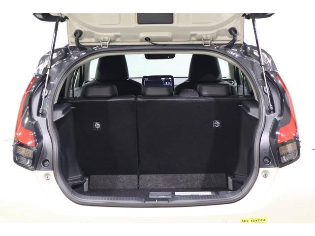 アクア Ｚ　ラフィネ　純正ディスプレイオーディオ（ナビ付）ＵＳＢ・Ｂｌｕｅｔｏｏｔｈ接続　衝突被害軽減ブレーキ　ＬＥＤヘッドランプ　全周囲カメラ　スマートキー　クルーズコントロール　ＡＣ１００Ｖ給電　シートヒーター（9枚目）