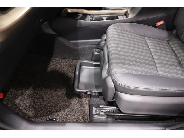 アクア Ｚ　ラフィネ　純正ディスプレイオーディオ（ナビ付）ＵＳＢ・Ｂｌｕｅｔｏｏｔｈ接続　衝突被害軽減ブレーキ　ＬＥＤヘッドランプ　全周囲カメラ　スマートキー　クルーズコントロール　ＡＣ１００Ｖ給電　シートヒーター（31枚目）