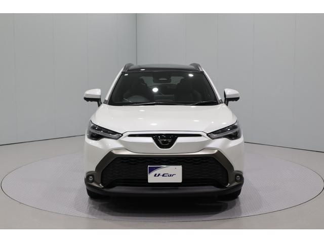 カローラクロス ハイブリッド　Ｚ　純正ディスプレイオーディオ（ナビ付）ＵＳＢ・Ｂｌｕｅｔｏｏｔｈ接続　衝突被害軽減ブレーキ　ＬＥＤヘッドランプ　ＥＴＣ　全周囲カメラ　スマートキー　車　パワーバックドア　ＡＣ１００Ｖ給電　パノラマルーフ（2枚目）