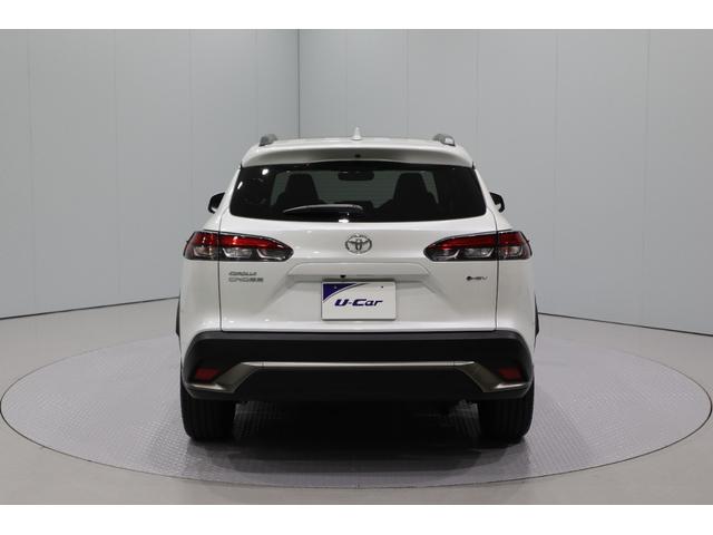 カローラクロス ハイブリッド　Ｚ　純正ディスプレイオーディオ（ナビ付）ＵＳＢ・Ｂｌｕｅｔｏｏｔｈ接続　衝突被害軽減ブレーキ　ＬＥＤヘッドランプ　ＥＴＣ　全周囲カメラ　スマートキー　車　パワーバックドア　ＡＣ１００Ｖ給電　パノラマルーフ（6枚目）