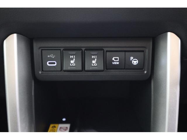 カローラクロス ハイブリッド　Ｚ　純正ディスプレイオーディオ（ナビ付）ＵＳＢ・Ｂｌｕｅｔｏｏｔｈ接続　衝突被害軽減ブレーキ　ＬＥＤヘッドランプ　ＥＴＣ　全周囲カメラ　スマートキー　車　パワーバックドア　ＡＣ１００Ｖ給電　パノラマルーフ（22枚目）