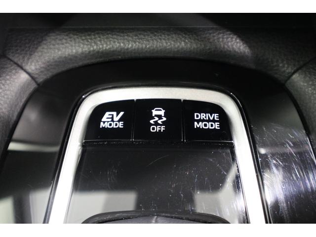 カローラクロス ハイブリッド　Ｚ　純正ディスプレイオーディオ（ナビ付）ＵＳＢ・Ｂｌｕｅｔｏｏｔｈ接続　衝突被害軽減ブレーキ　ＬＥＤヘッドランプ　ＥＴＣ　全周囲カメラ　スマートキー　車　パワーバックドア　ＡＣ１００Ｖ給電　パノラマルーフ（30枚目）
