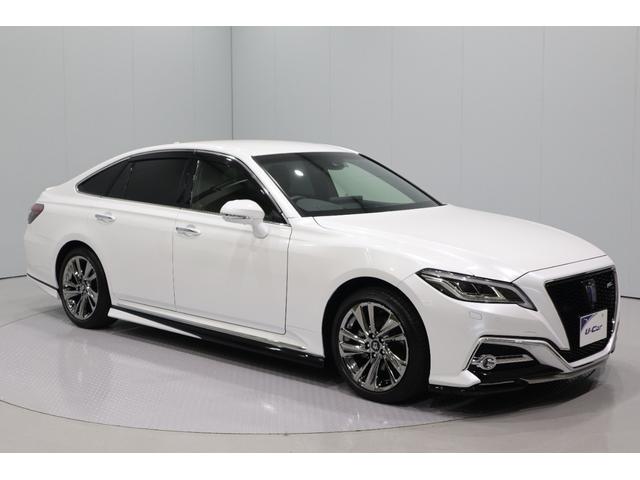 クラウンハイブリッド ＲＳ　純正ディスプレイオーディオ　フルセグＴＶ　ＣＤ　ＳＤ　ＤＶＤ　Ｂｌｕｅｔｏｏｔｈ　衝突被害軽減ブレーキ　ＬＥＤヘッドランプ　ＥＴＣ　全周囲カメラ　スマートキー　クルーズコントロール　ＴＲＤフルエアロ（3枚目）