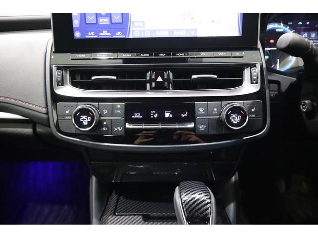 クラウンハイブリッド ＲＳ　純正ディスプレイオーディオ　フルセグＴＶ　ＣＤ　ＳＤ　ＤＶＤ　Ｂｌｕｅｔｏｏｔｈ　衝突被害軽減ブレーキ　ＬＥＤヘッドランプ　ＥＴＣ　全周囲カメラ　スマートキー　クルーズコントロール　ＴＲＤフルエアロ（30枚目）
