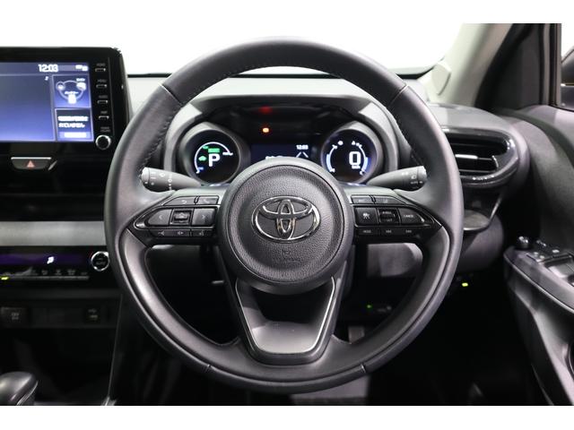 ヤリスクロス ハイブリッドＧ　純正ディスプレイオーディオ　フルセグＴＶ　ＵＳＢ・Ｂｌｕｅｔｏｏｔｈ接続　衝突被害軽減ブレーキ　ＬＥＤヘッドランプ　ＥＴＣ　全周囲カメラ　スマートキー　クルーズコントロール　クリアランスソナー（18枚目）