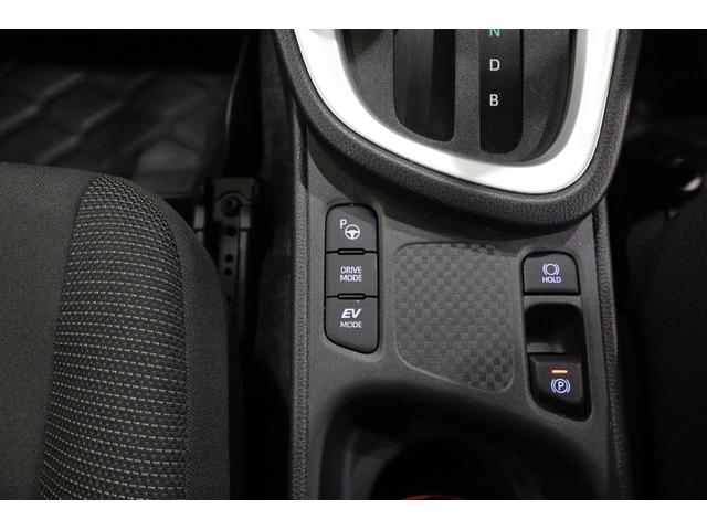 ヤリスクロス ハイブリッドＧ　純正ディスプレイオーディオ　フルセグＴＶ　ＵＳＢ・Ｂｌｕｅｔｏｏｔｈ接続　衝突被害軽減ブレーキ　ＬＥＤヘッドランプ　ＥＴＣ　全周囲カメラ　スマートキー　クルーズコントロール　クリアランスソナー（32枚目）