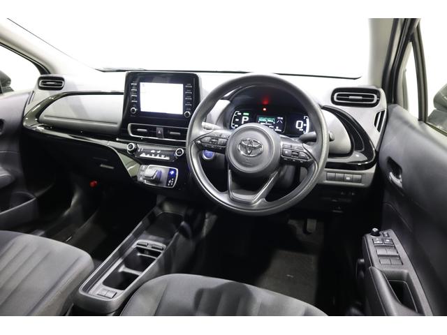 アクア Ｘ　純正ディスプレイオーディオ（ナビ付）ＵＳＢ・Ｂｌｕｅｔｏｏｔｈ接続　衝突被害軽減ブレーキ　ＬＥＤヘッドランプ　バックモニター　スマートキー　クルーズコントロール　ＡＣ１００給電機能　クリアランスソナー（18枚目）