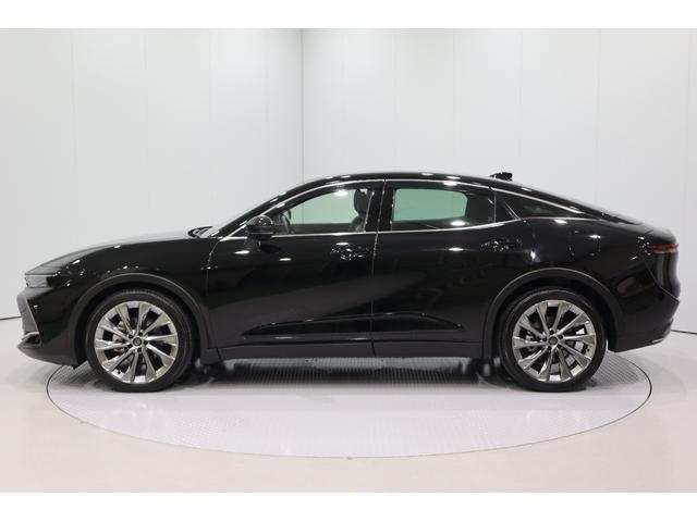 クラウンクロスオーバー Ｇアドバンスド・レザーパッケージ　純正ディスプレイオーディオ　フルセグＴＶ　ＵＳＢ・Ｂｌｕｅｔｏｏｔｈ接続　衝突被害軽減ブレーキ　ＬＥＤヘッドランプ　ＥＴＣ　全周囲カメラ　スマートキー　クルーズコントロール　ＡＣ１００Ｖ給電機能（12枚目）