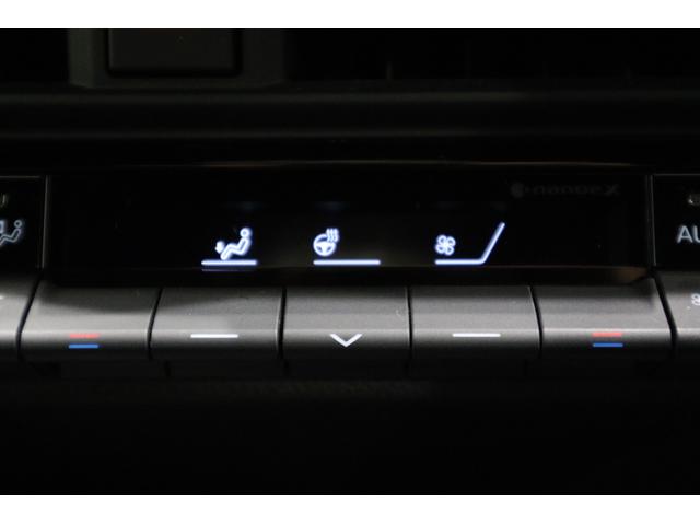 クラウンクロスオーバー Ｇアドバンスド・レザーパッケージ　純正ディスプレイオーディオ　フルセグＴＶ　ＵＳＢ・Ｂｌｕｅｔｏｏｔｈ接続　衝突被害軽減ブレーキ　ＬＥＤヘッドランプ　ＥＴＣ　全周囲カメラ　スマートキー　クルーズコントロール　ＡＣ１００Ｖ給電機能（35枚目）