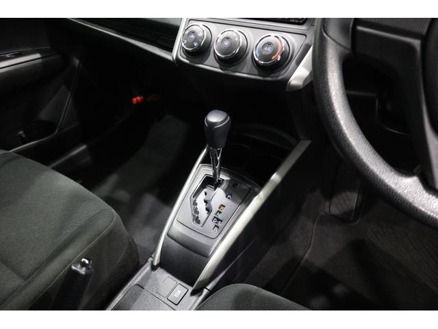 �Z���^�R���\�[���ɂ̓h�����N�z���_�[�t���Ă��܂��B