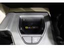 移動中の車内でスマートフォンの充電が可能なワイヤーレス充電機能付いています。(ワイヤーレス充電対応機種に限る)