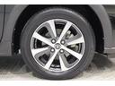 純正15インチアルミホイール装着車です。