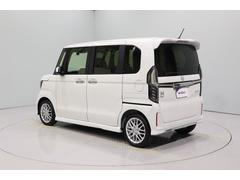 ご納車までに希望ナンバー取得・ドライブレコーダー・ＥＴＣ・お好みの各種パーツ取付け（保安基準適合品に限る）も承ります。またご納車後の点検などアフターケアも、当店スタッフまでお気軽にご相談ください。 7