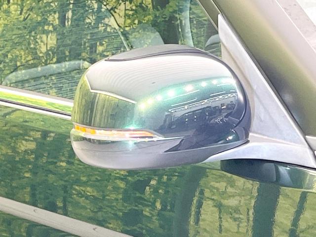 プレミアム　純正ナビ　バックカメラ　ＥＴＣ　ＡＡＣ　ＨＩＤ　オートエアコン　禁煙車　ステアリングリモコン　ＤＶＤ　オートリトラーミラー　インパネシフト　ベンチシート(30枚目)