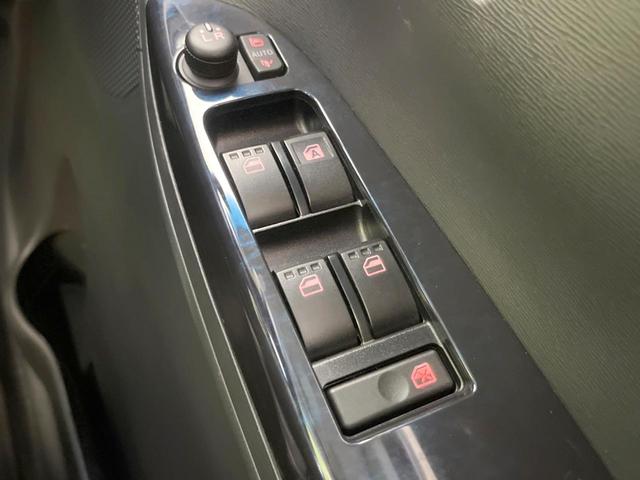 タント カスタムＲＳ　トップエディションＳＡＩＩ　両側電動スライド　ステアリングリモコン　衝突軽減装置　禁煙車　盗難防止　ベンチシート　オートエアコン　アイドリングストップ　スマートキー　アームレスト　バニティミラー（54枚目）